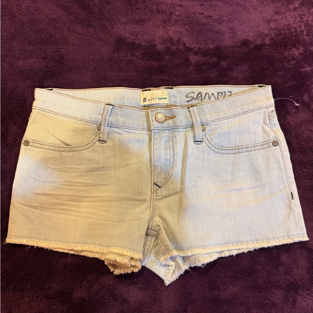 NWOT Roxy Blue Jean Shorts Distressed Frayed Hem